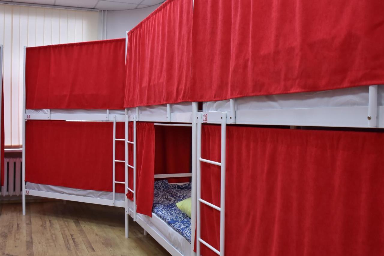 Hostel 777 Darnitsa Київ Екстер'єр фото