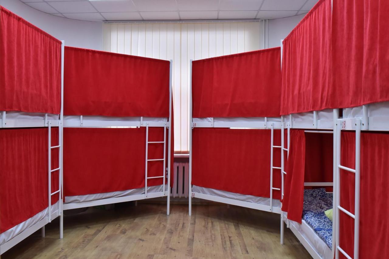Hostel 777 Darnitsa Київ Екстер'єр фото