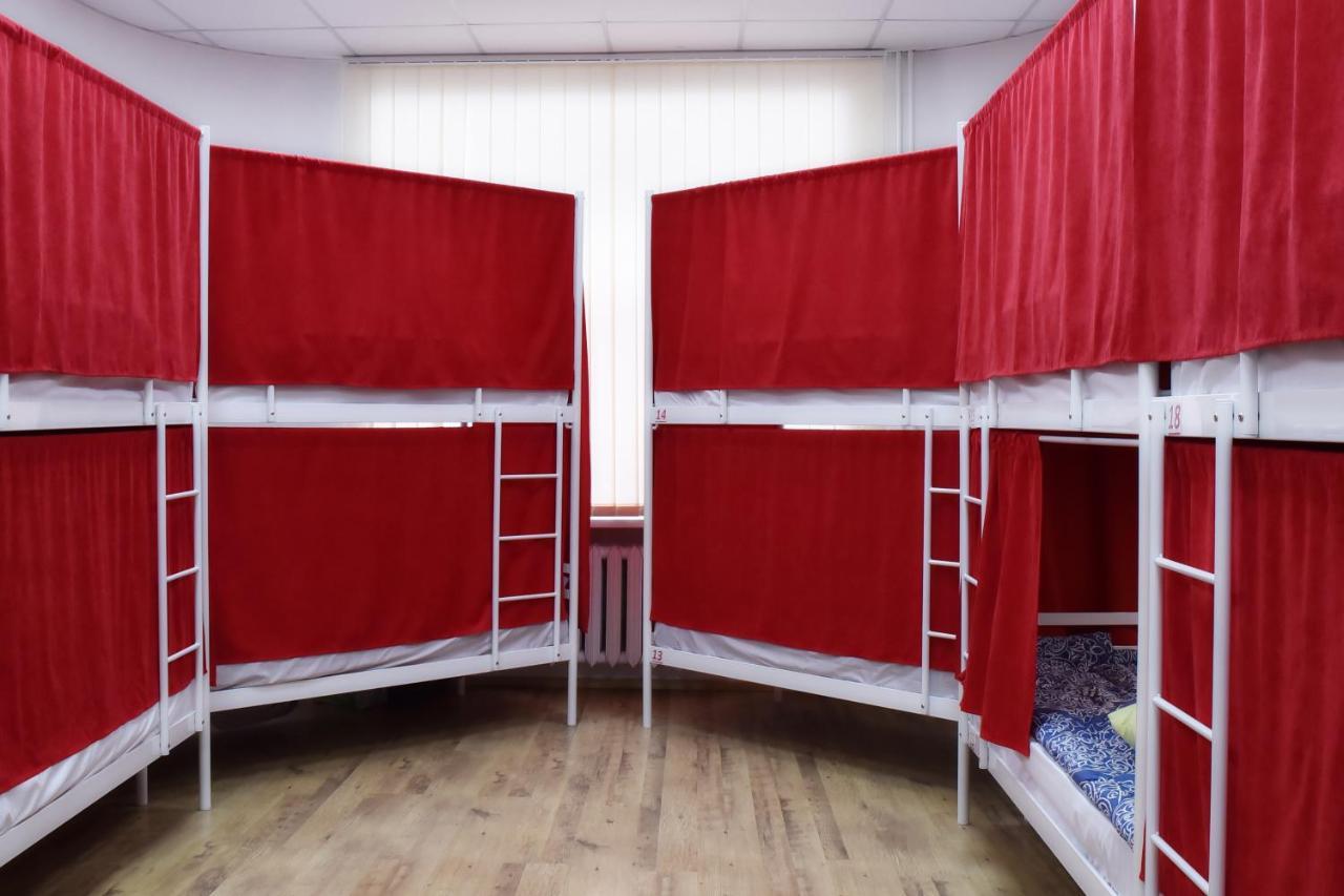 Hostel 777 Darnitsa Київ Екстер'єр фото